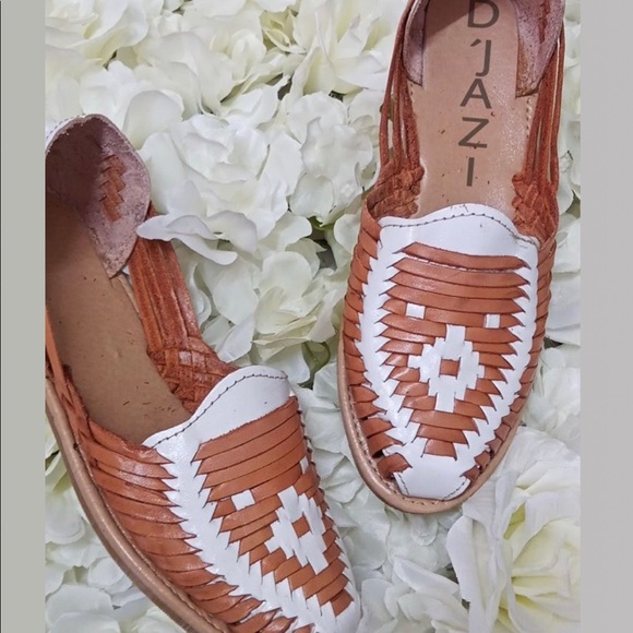 Spring styles coming soon - Picture 3 of 5